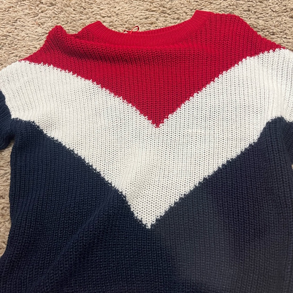 Womens size small sweater, over sized, never worn